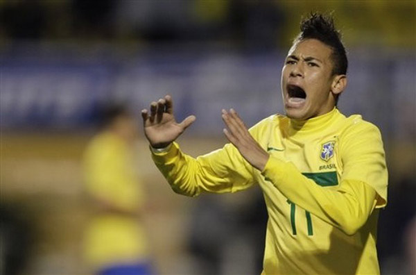 当选中超最佳教练，拉莫斯：这是我们集体奉献的成果（荣膺中超最佳教练，拉莫斯：荣耀属于团队）