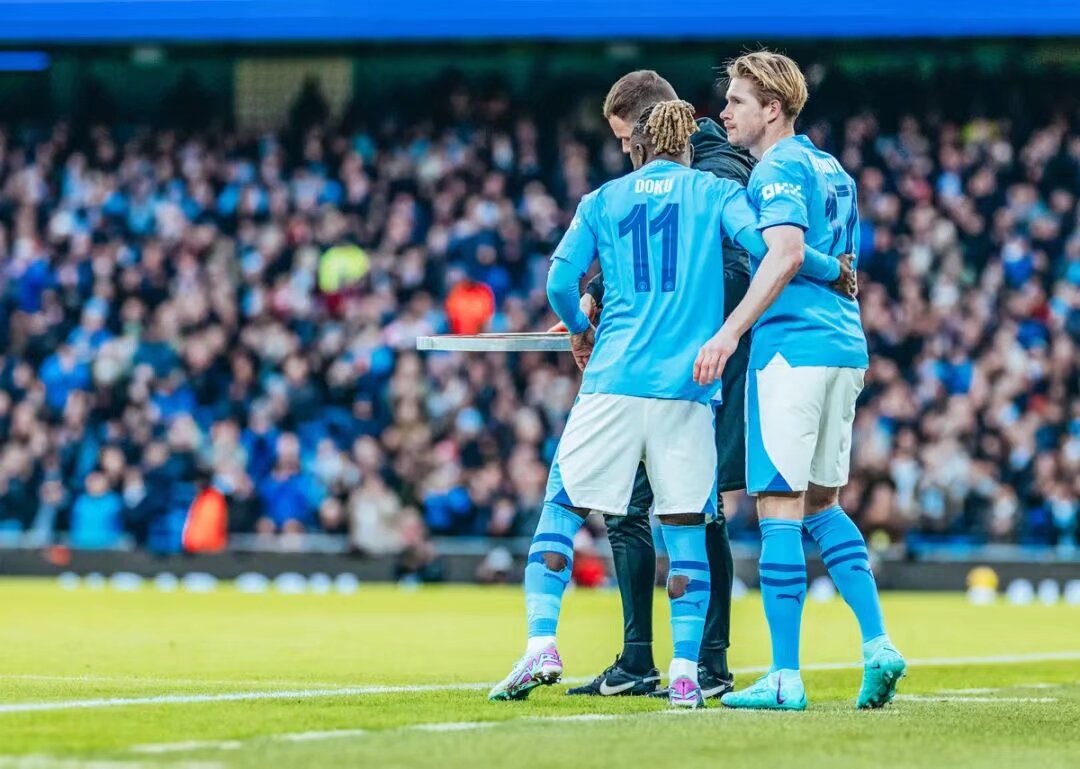 毫无竞争力，阿贾克斯本赛季欧冠5战全败仅进1球净负15球垫底（阿贾克斯欧冠五战皆负：仅进1球、净负15球，小组垫底）