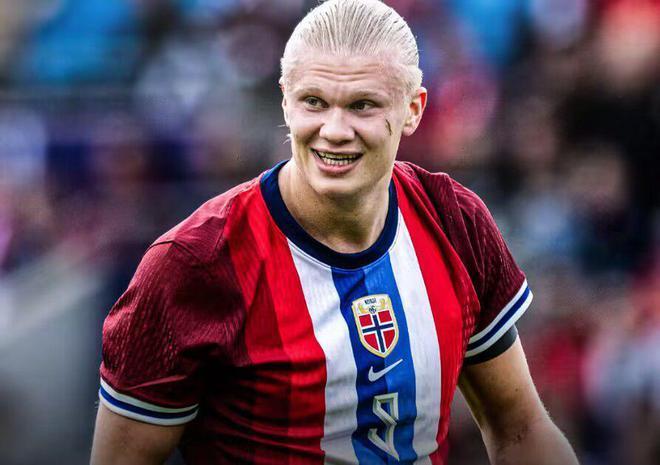 巴萨本赛季相比上赛季同期，胜场、进球数、排名等均出现下滑（巴萨本季较上季同期，胜场、进球与排名全面走低）