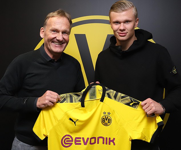 西海岸祝福邵佳一：俱乐部主教练荣升国足主帅，这是我们的荣幸（西海岸祝贺邵佳一：从俱乐部主帅升任国足主帅，我们深感荣幸）