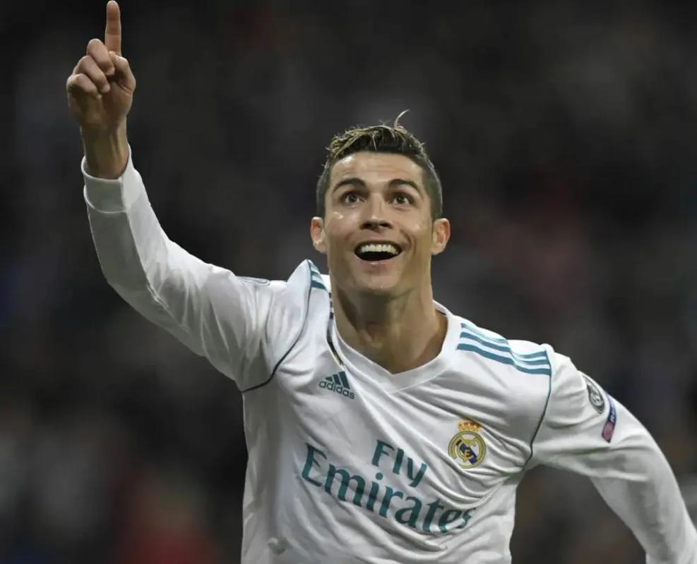 穆勒：留胡子是想尝试不同的造型，队友们很喜欢我的络腮胡