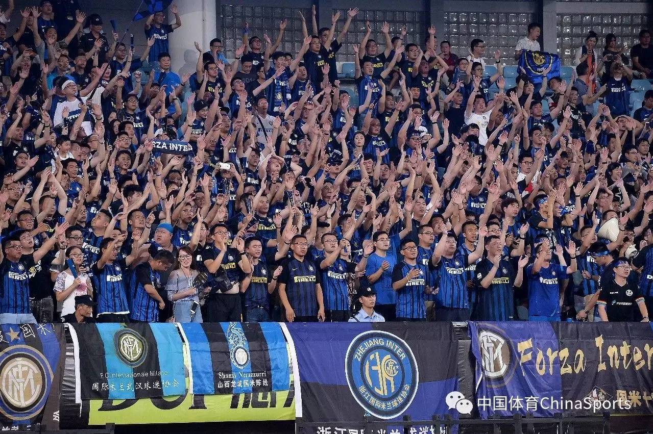 内姆布哈德延续状态＆弗拉格半场高效，独行侠半场领先10分（内姆布哈德手感在线，弗拉格半场高效输出，独行侠中场领先10分）