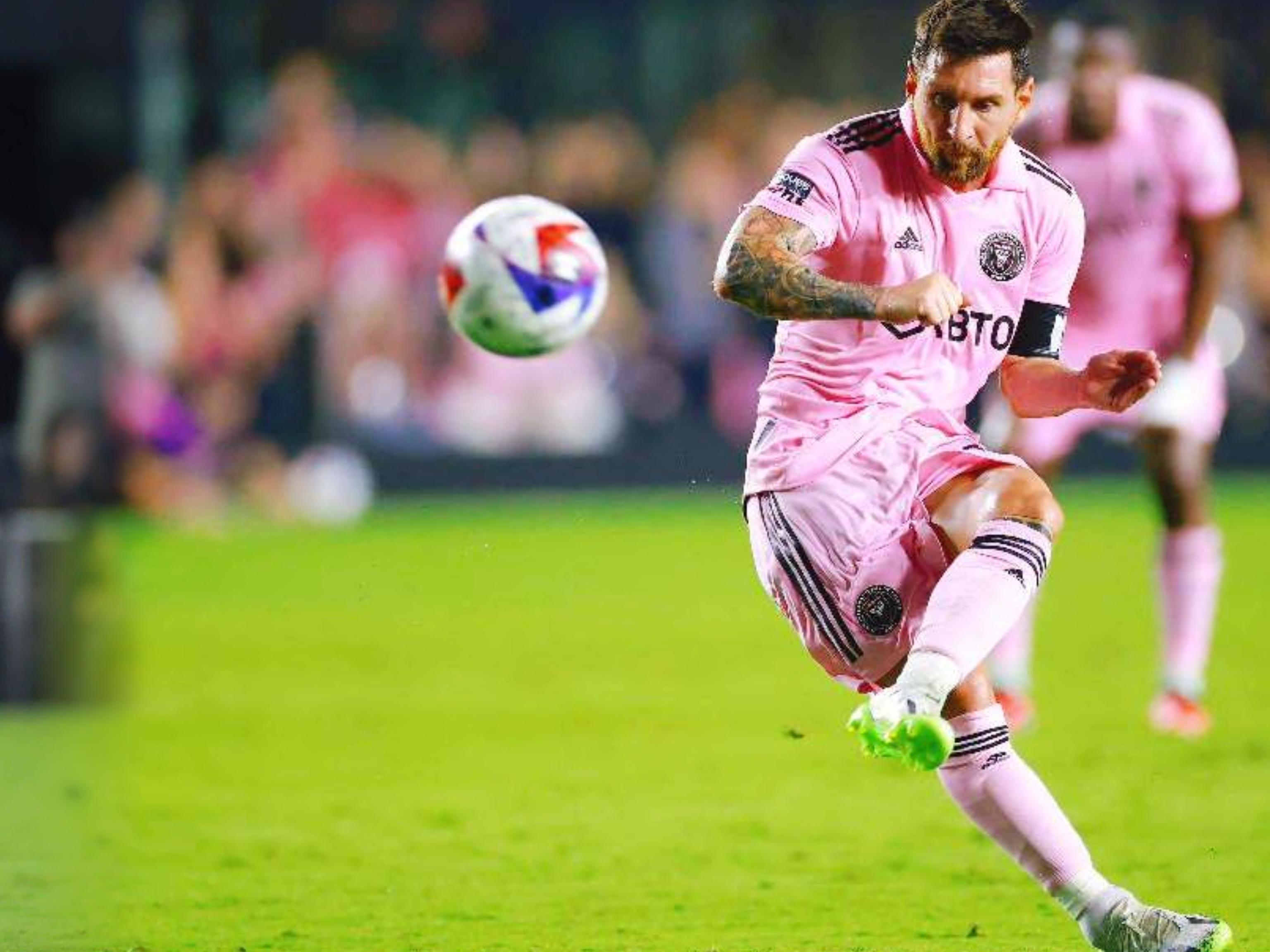 瓜帅：真正的赛季现在才开始；B席是我执教过的最佳球员之一（瓜迪奥拉：赛季从现在才真正开始，贝尔纳多-席尔瓦是我麾下顶级球员之一）