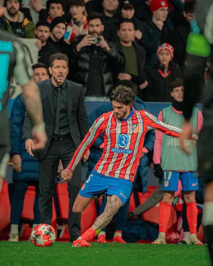 埃迪-豪：红军对伊萨克的报价被我们拒绝；孙兴慜是英超传奇（埃迪·豪：我们否决利物浦求购伊萨克的报价；孙兴慜堪称英超传奇）